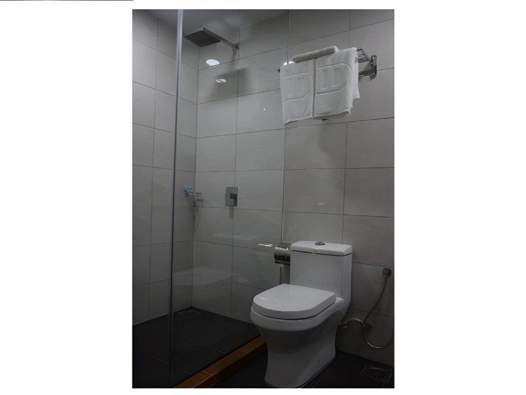 Id Hotel Yayasan Segamat Exterior foto