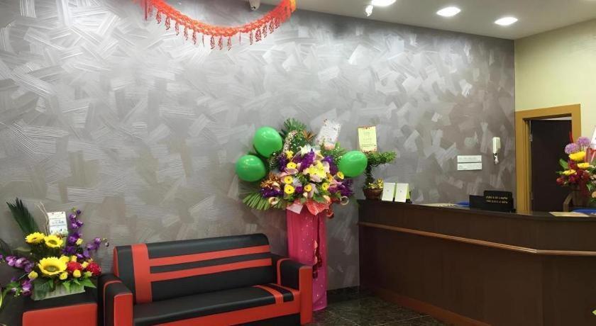 Id Hotel Yayasan Segamat Exterior foto